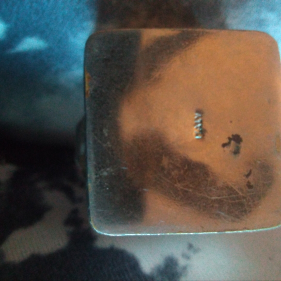 Vintage pill container - Picture 3 of 4